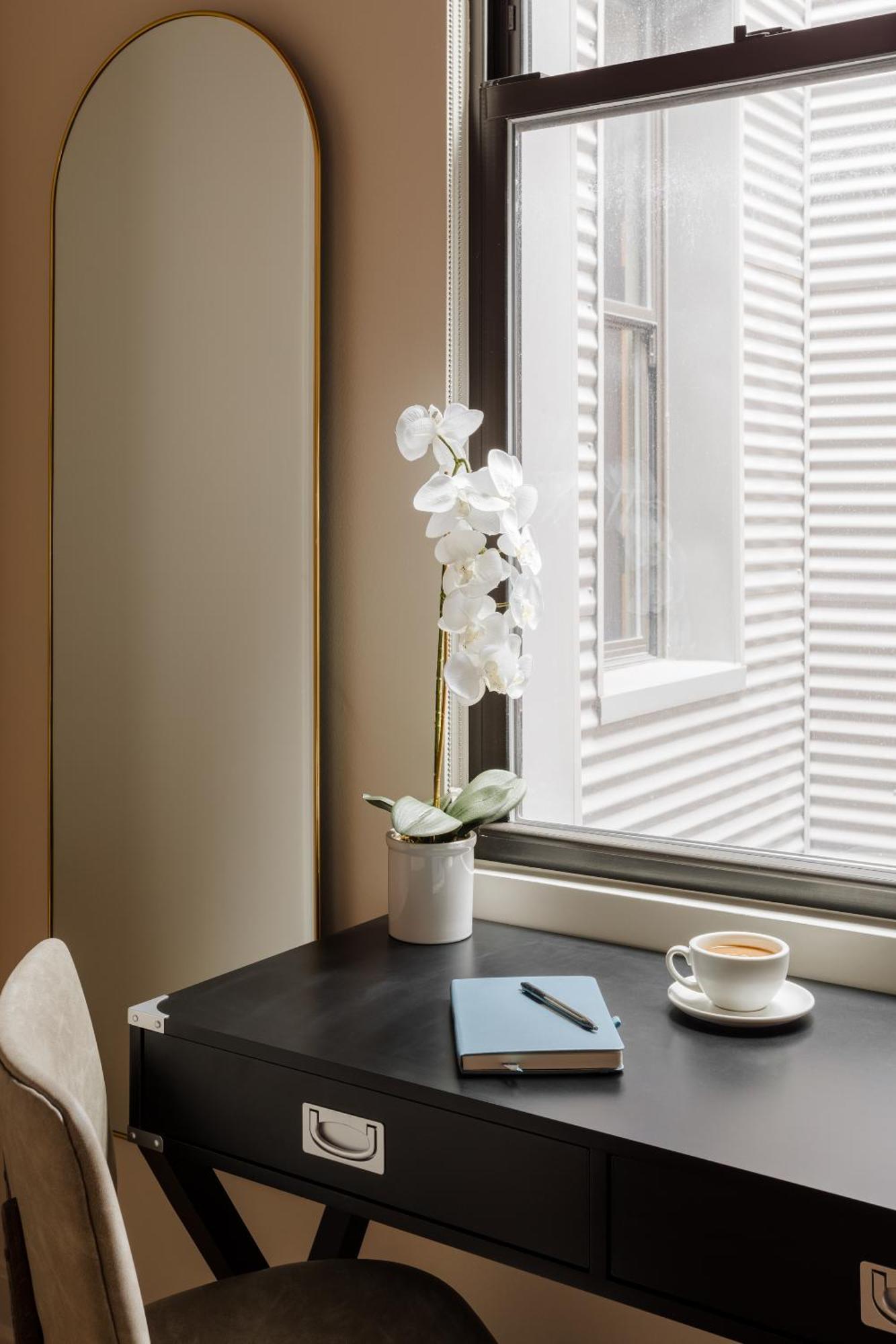 Found Hotel Chicago River North Екстер'єр фото