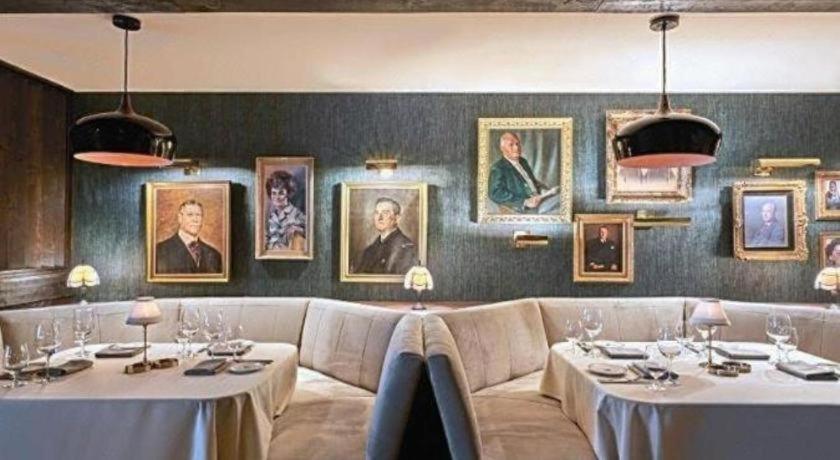 Found Hotel Chicago River North Екстер'єр фото